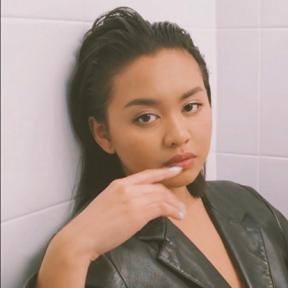 Meet your Posher, Angelica-anne - Picture 1 of 1